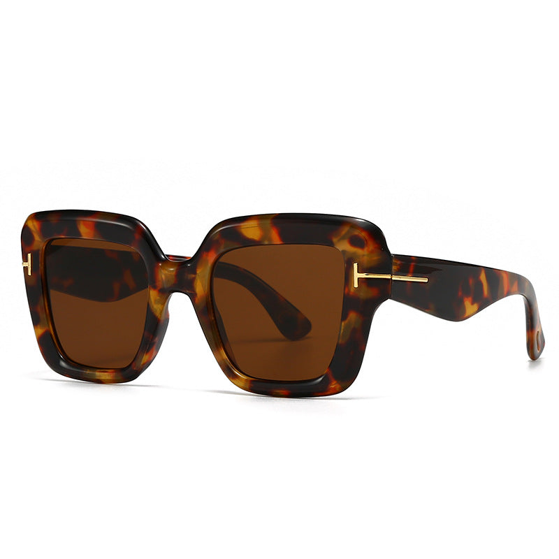 POETIC ECHOES Modern Retro Large Frame Sunglasses
