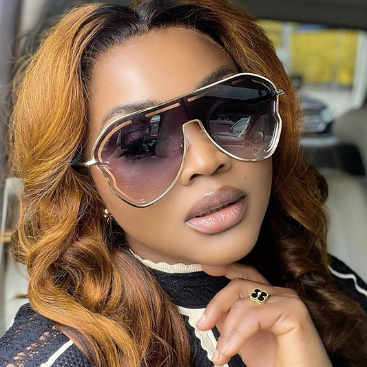 SPICY POET sunglasses, Conjoined large frame toad shaped