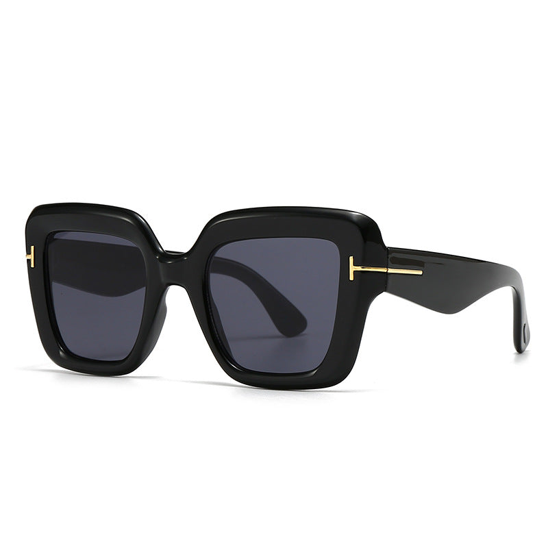 POETIC ECHOES Modern Retro Large Frame Sunglasses