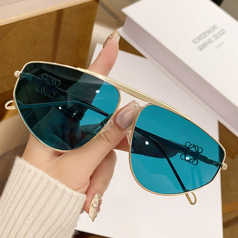 POETREE Single beam irregular sunglasses, metal toad hollow sunglasses, European and American UV resistant sunglasses, concave design for women