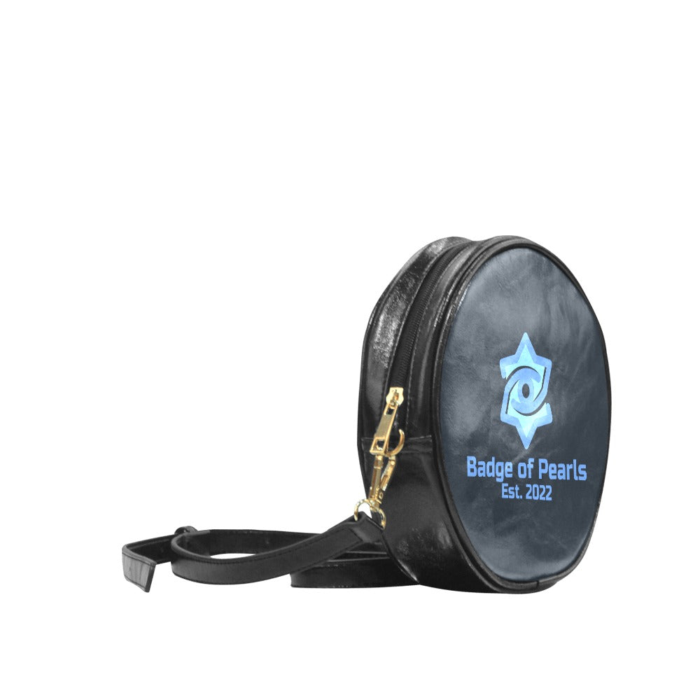 Badge of Pearls Round Messenger Bag