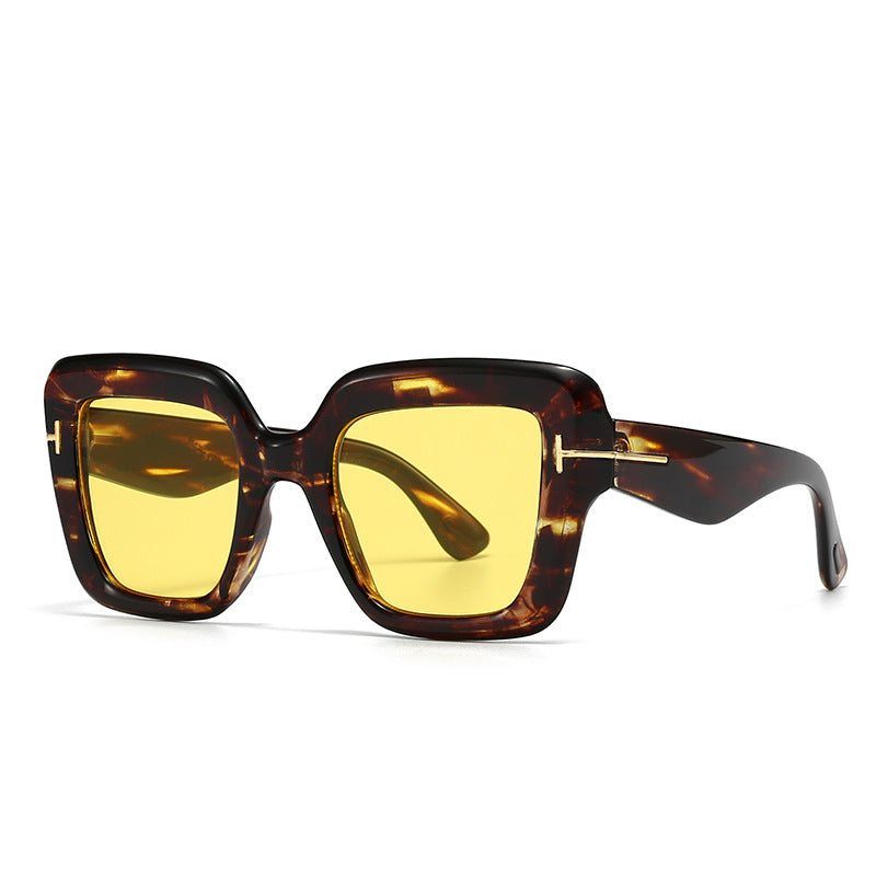 POETIC ECHOES Modern Retro Large Frame Sunglasses
