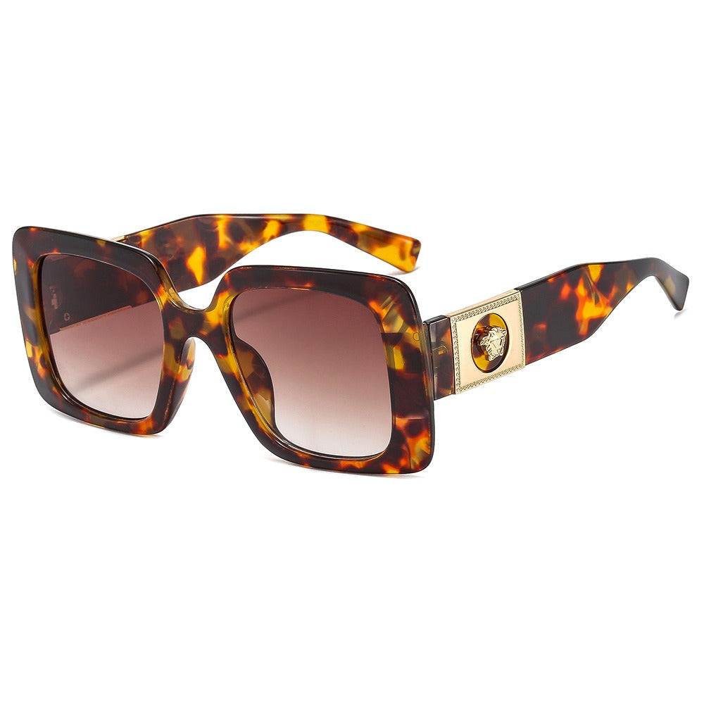 Fashionable and trendy sunglasses, internet celebrity, outdoor live streaming, sunglasses, floral box, two color glasses