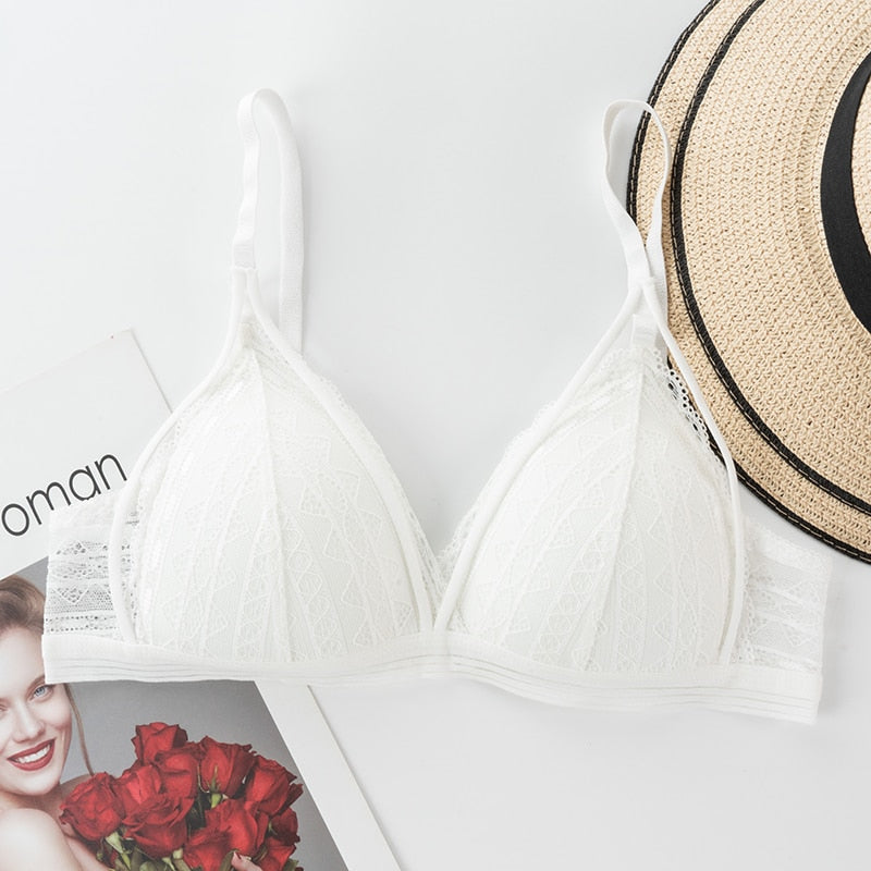 LA BELLA Floral Lace Bras for Women Sexy Lingerie Beauty Back Deep V Bralette Wire Free Thin Underwear Push Up Bra Female Brassiere