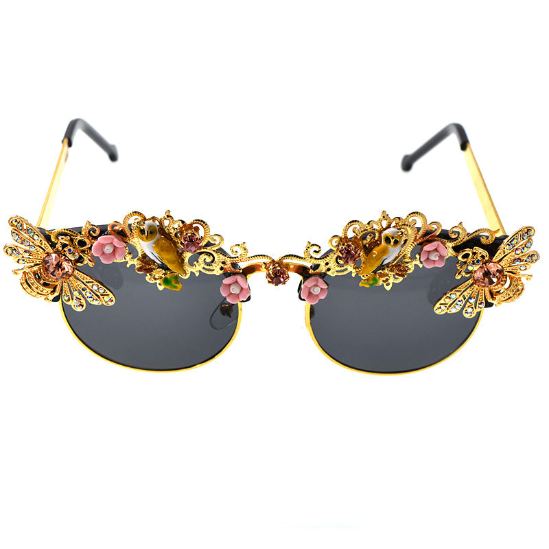 POETICALLY ME Fashionable and Elegant Classical Sunglasses, Artistic Pearl Inlaid Sunglasses, Banquet Gifts, Fashionable Diamond Inlaid Sunglasses