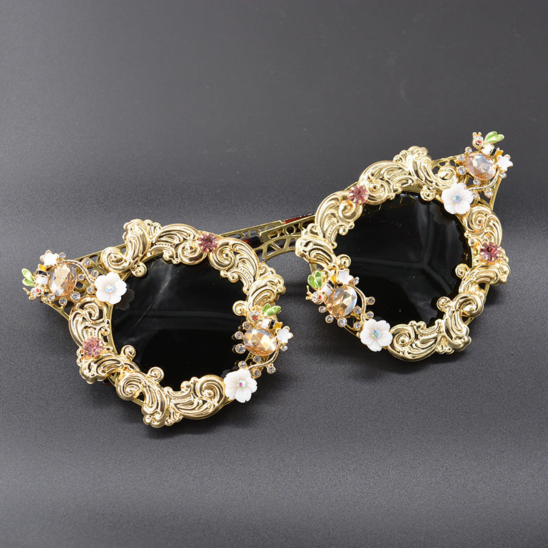 ISABELLA Baroque Retro Hollow Carving Butterfly Sunglasses for Beach Outing, Dazzling Sunglasses