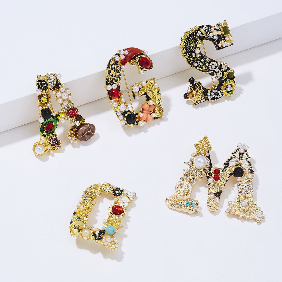 Fashionable rhinestones pearl letters chest flowers minimalist coats clothing accessories brooches and safety pins