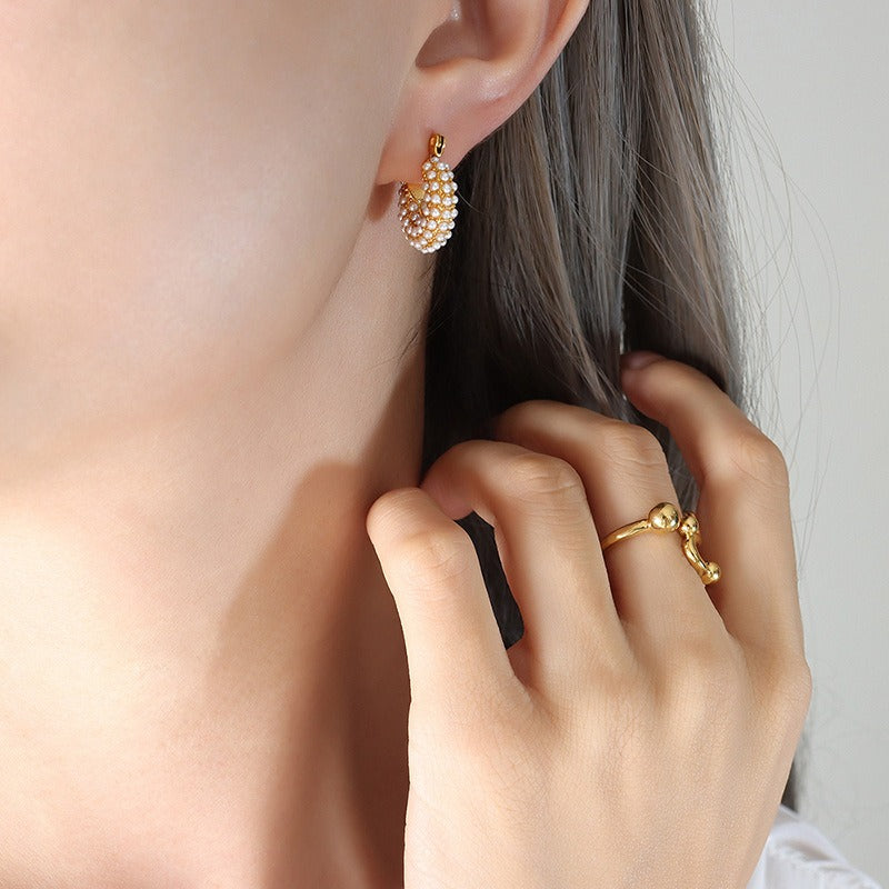 New French socialite's unique baroque style imitation pearl temperament U-shaped earrings and earrings