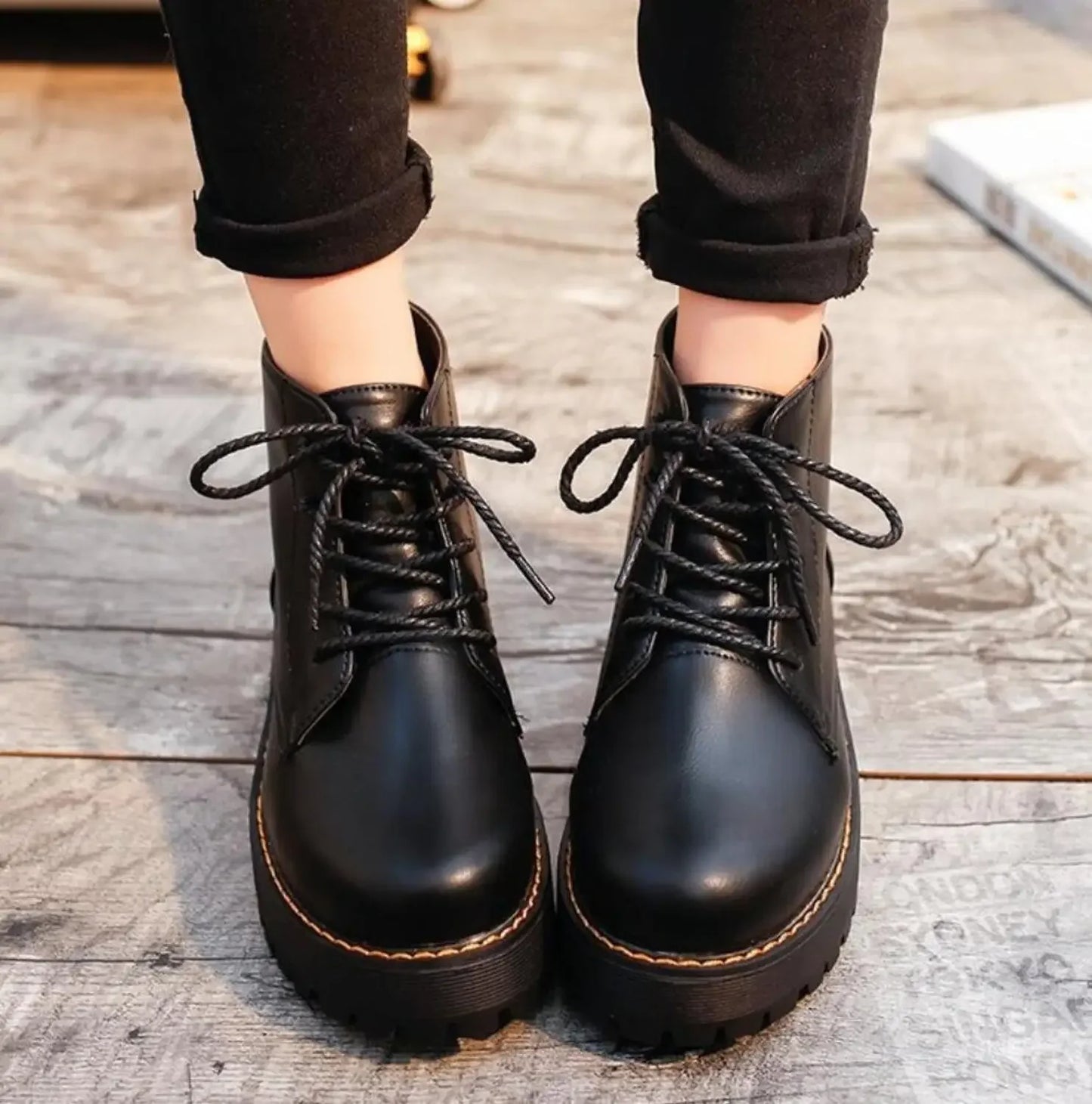 Autumn Winter Women Ankle Boots Platform Lace Up Casual Shoes Woman Retro Oxfords Female Waterproof Goth Thick Boots Footwe