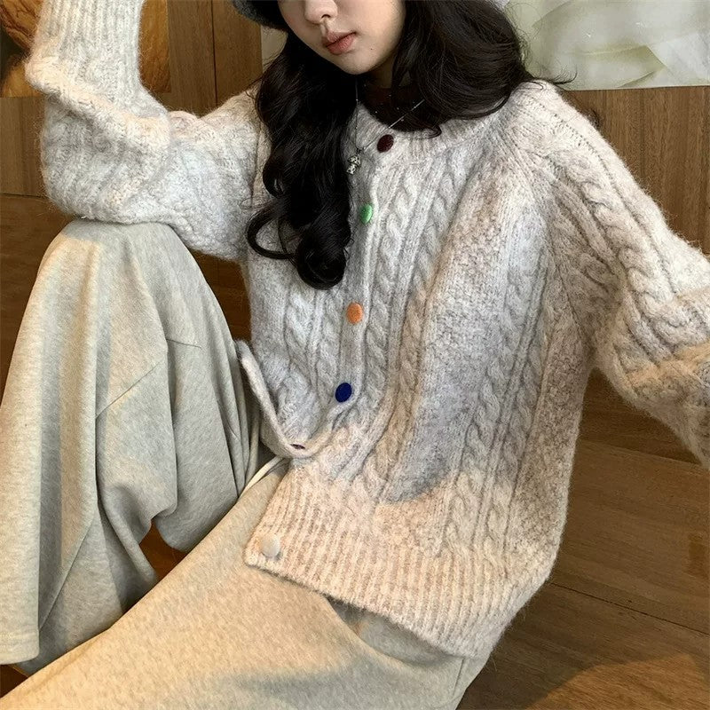 Round neck single breasted sweater for women