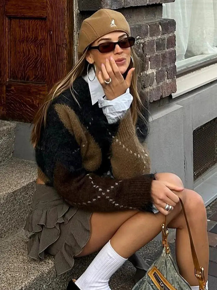 Vintage Women Contrasted Patchwork Short Sweater Fashion Warm  Neck Long Sleeve Knit Pullover Autumn Ladies