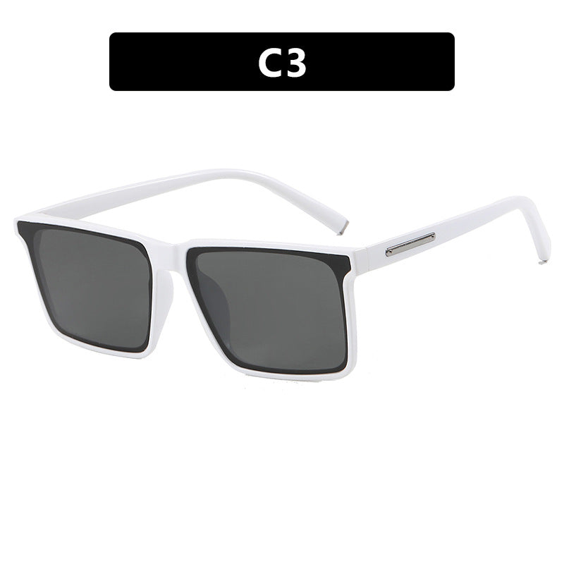 Square sunglasses, trendy big face, new sunglasses with UV protection, simple photography, high-end feel, sunglasses