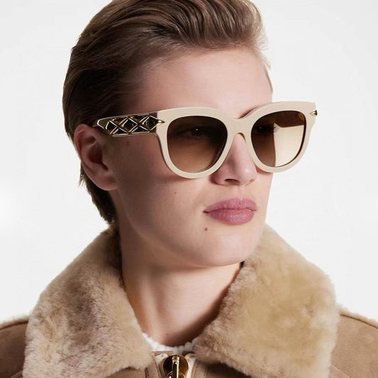 Large frame cat eye sunglasses, new fashionable and personalized sunglasses, photo sunglasses