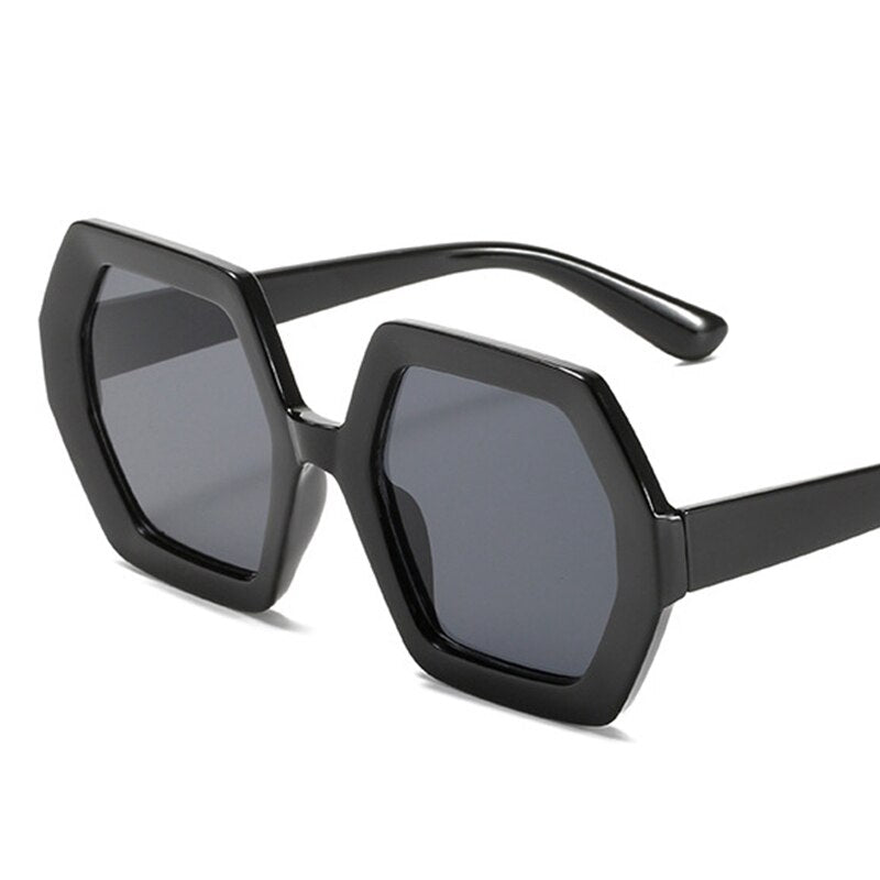 Classic Square Black Sunglasses Women New Brand Design Polygon Sunglasses Ladies Fashion Shades Vintage Glasses Eyewear Unisex
