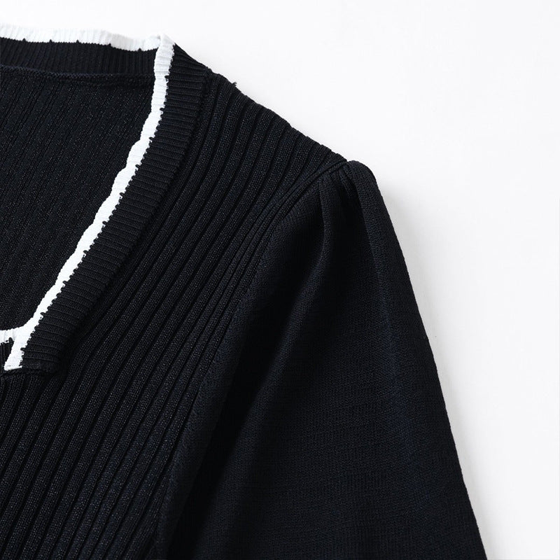 Chic Black Square Neck Knit Top for Women, Minimalist Slim Fit, Elegant and Flattering Short Sleeve Sweater