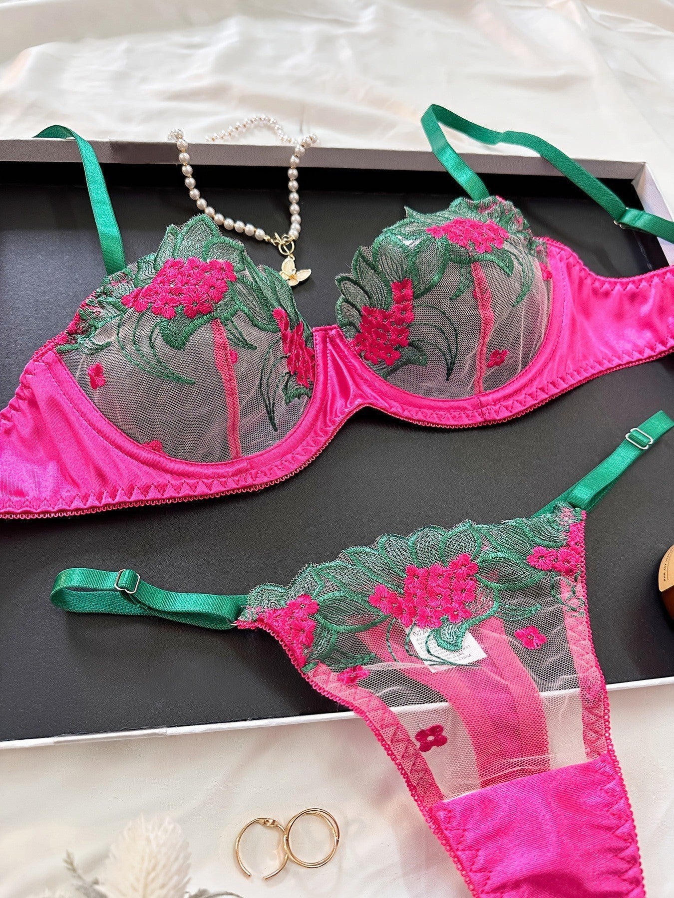 LA BELLA Underwear three-point sexy mesh embroidery perspective fun lingerie set women's T-pants temptation